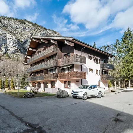 Majestic Richebourg Apartment